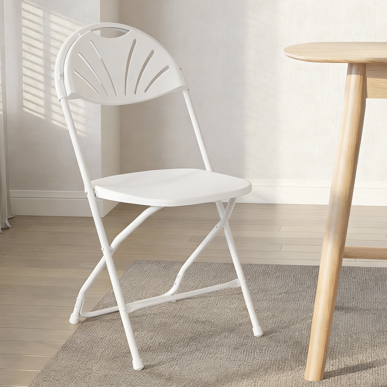 WASUHE Fan Back Folding Chairs, Stackable Plastic Folding Chairs with Reinforced Frame, Portable for Indoor Outdoor Party Wedding, Upgraded, White